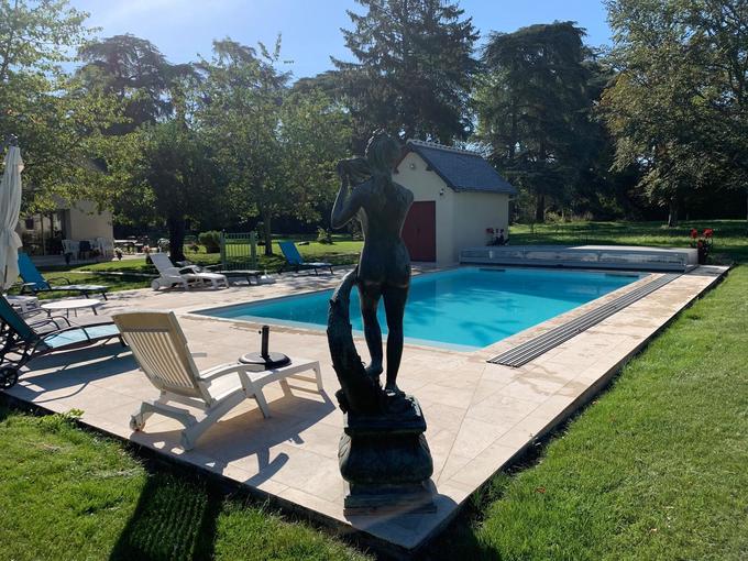 Aménager les abords de votre piscine : idées et inspirations